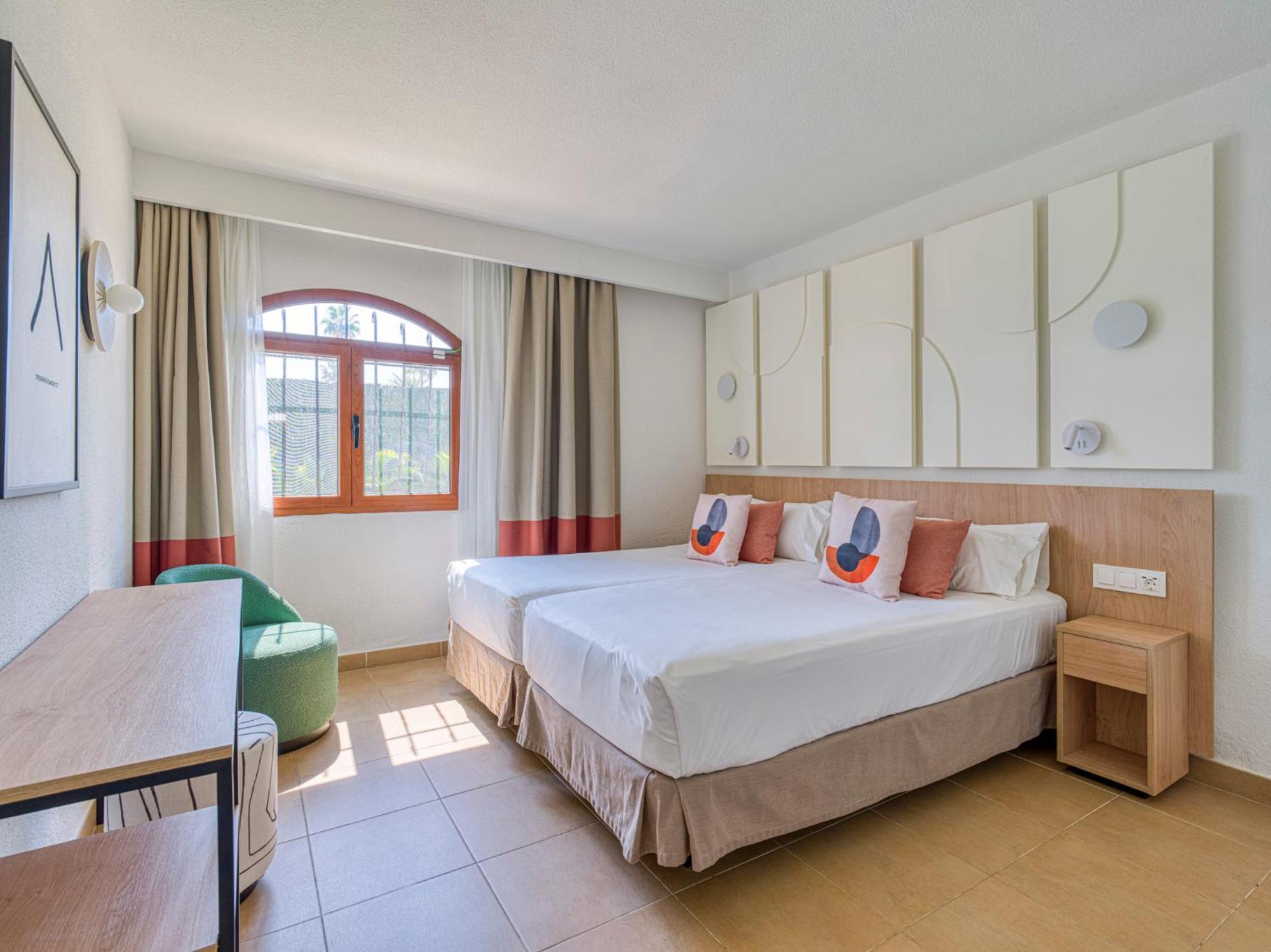 Hotel Hd Parque Cristobal Gran Canaria 3*